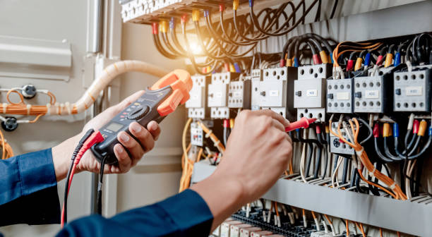 Best 24-Hour Electrician  in Roseburg Nth, OR
